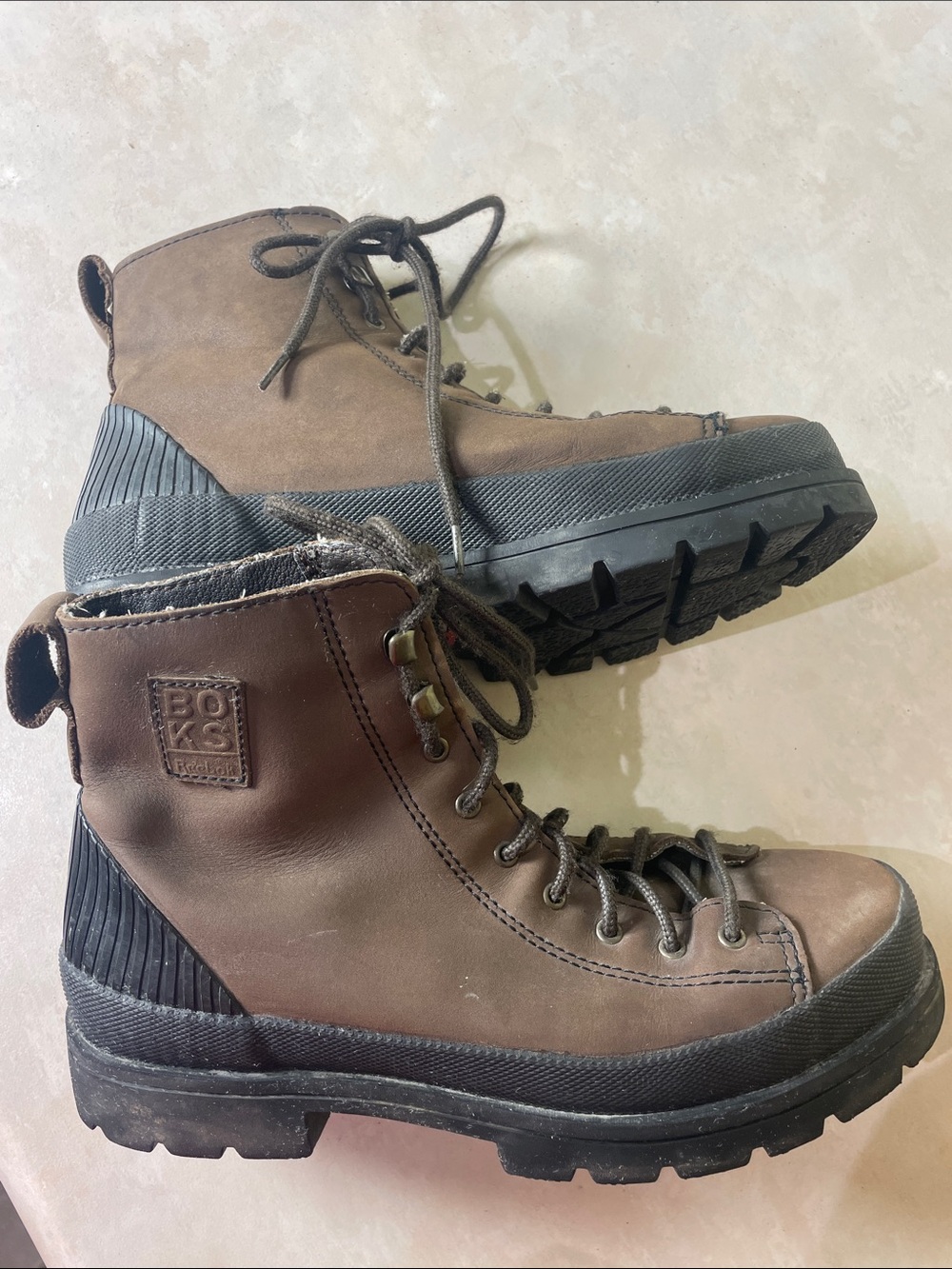 Reebok BOKS Women’s Size 8.5 Brown Lace-Up Hiking Boots with Black Soles